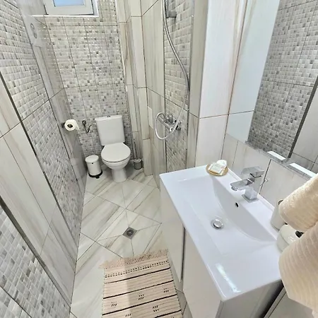 Liya House Apartament *